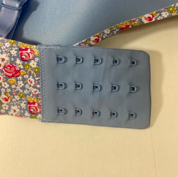 Knix xBetsy Johnson WingWoman Contour Bra Size 6Fits 32DD, 34DD, beautiful bra. - Picture 10 of 11